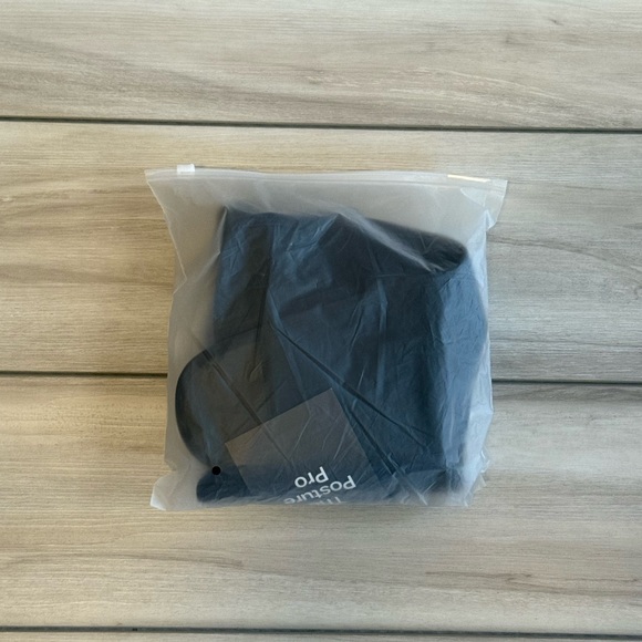 Posture Pro Corrector Black NWT IN PACKAGE - Picture 8 of 8